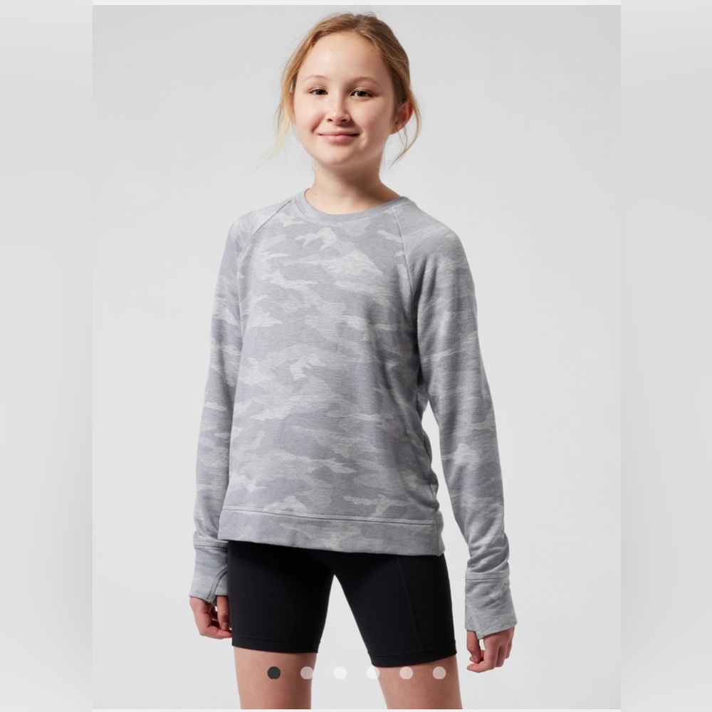 Athleta girl cozy sweatshirt - size XL / 14 - mint condition